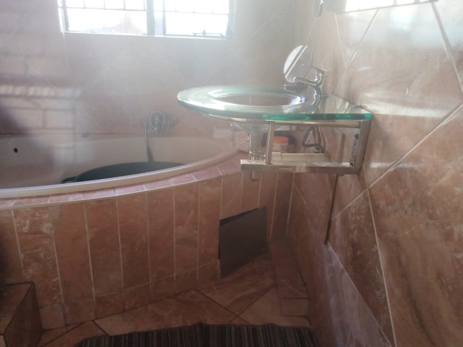 3 Bedroom Property for Sale in Boitekong Ext 3 North West
